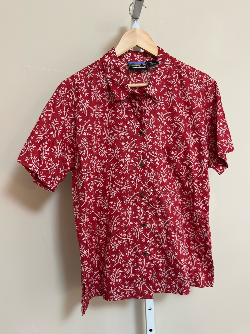 1990s pataloha Patagonia Women’s M Blue Japanese Wave Print Cotton Aloha Shirt